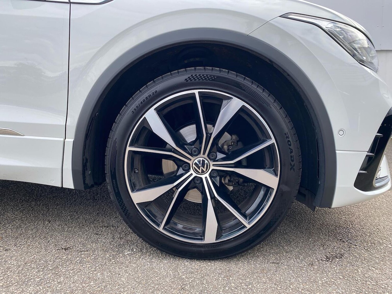 Used Volkswagen Tiguan 2023 for sale - 76357931: Photo 6