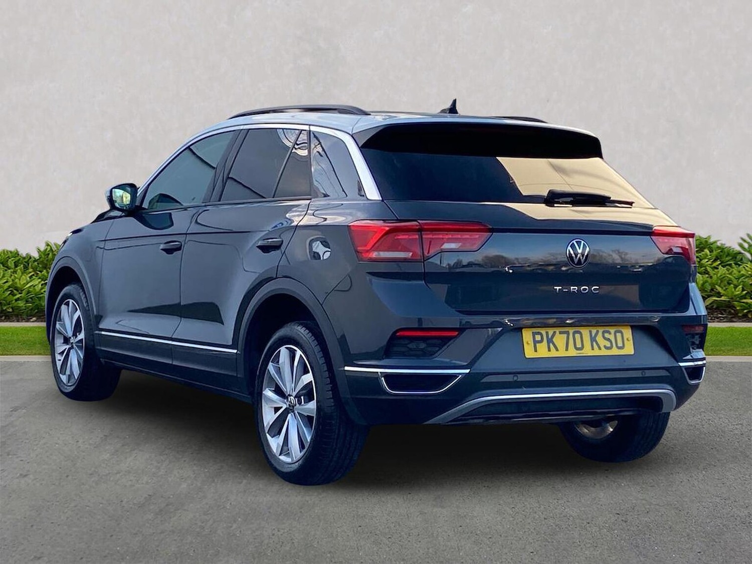 Used Volkswagen T-Roc 2020 for sale - 76794900: Photo 2
