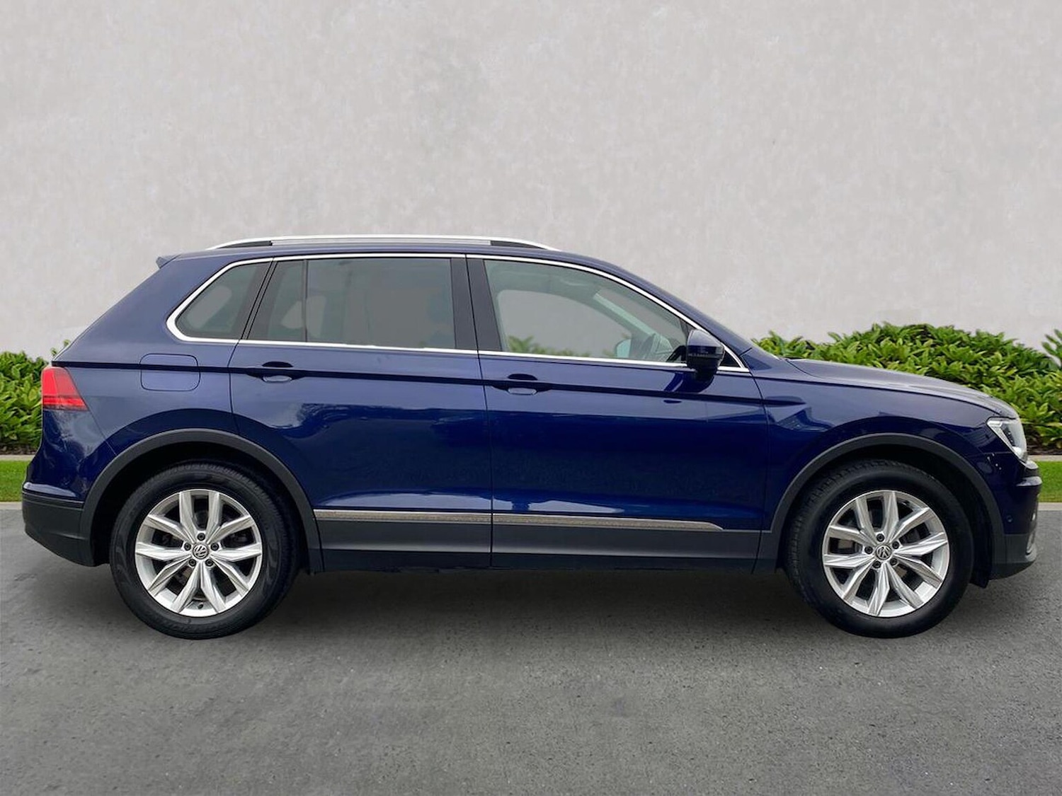 Used Volkswagen Tiguan 2017 for sale - 76471062: Photo 3