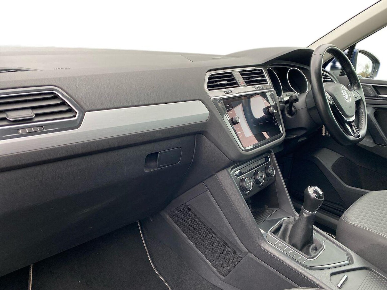 Used Volkswagen Tiguan 2017 for sale - 76471062: Photo 7