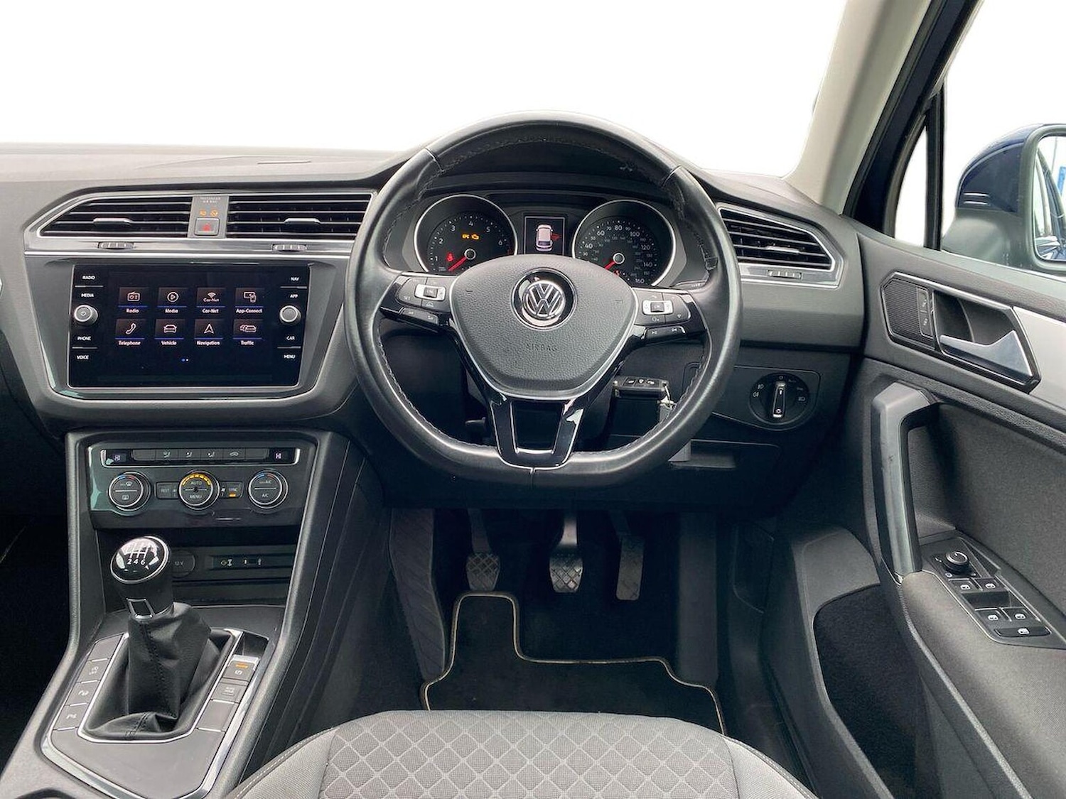 Used Volkswagen Tiguan 2017 for sale - 76471062: Photo 9