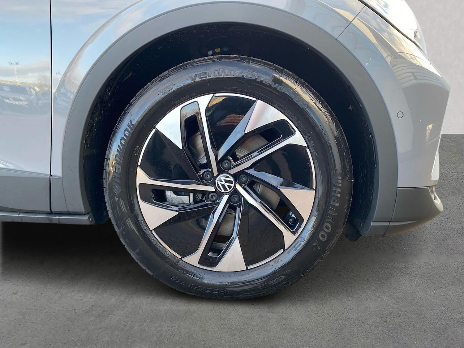 Used Volkswagen ID.4 2025 for sale - 76794903: Photo 6