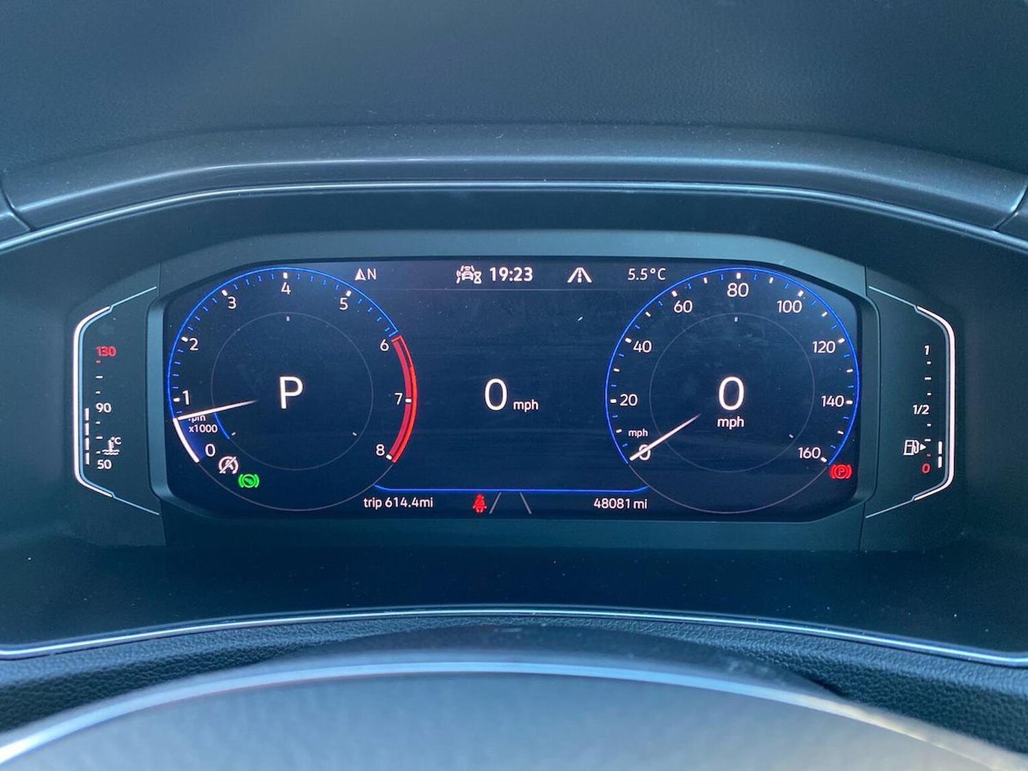 Used Volkswagen T-Roc 2021 for sale - 76699540: Photo 10