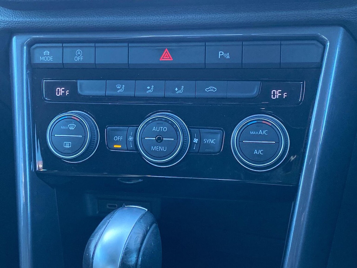 Used Volkswagen T-Roc 2021 for sale - 76699540: Photo 12