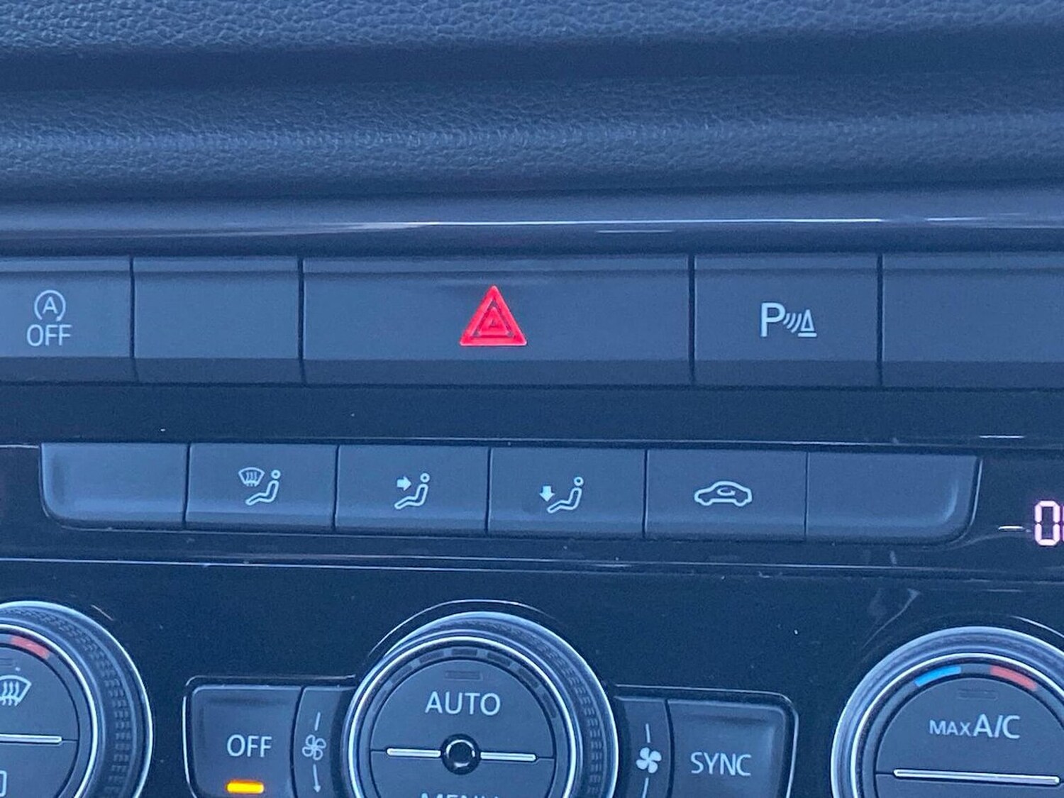 Used Volkswagen T-Roc 2021 for sale - 76699540: Photo 22