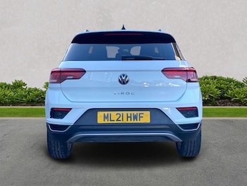 Used Volkswagen T-Roc 2021 for sale - 76699540: Photo