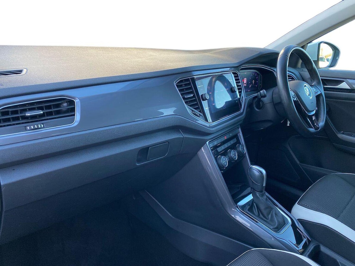 Used Volkswagen T-Roc 2021 for sale - 76699540: Photo 7