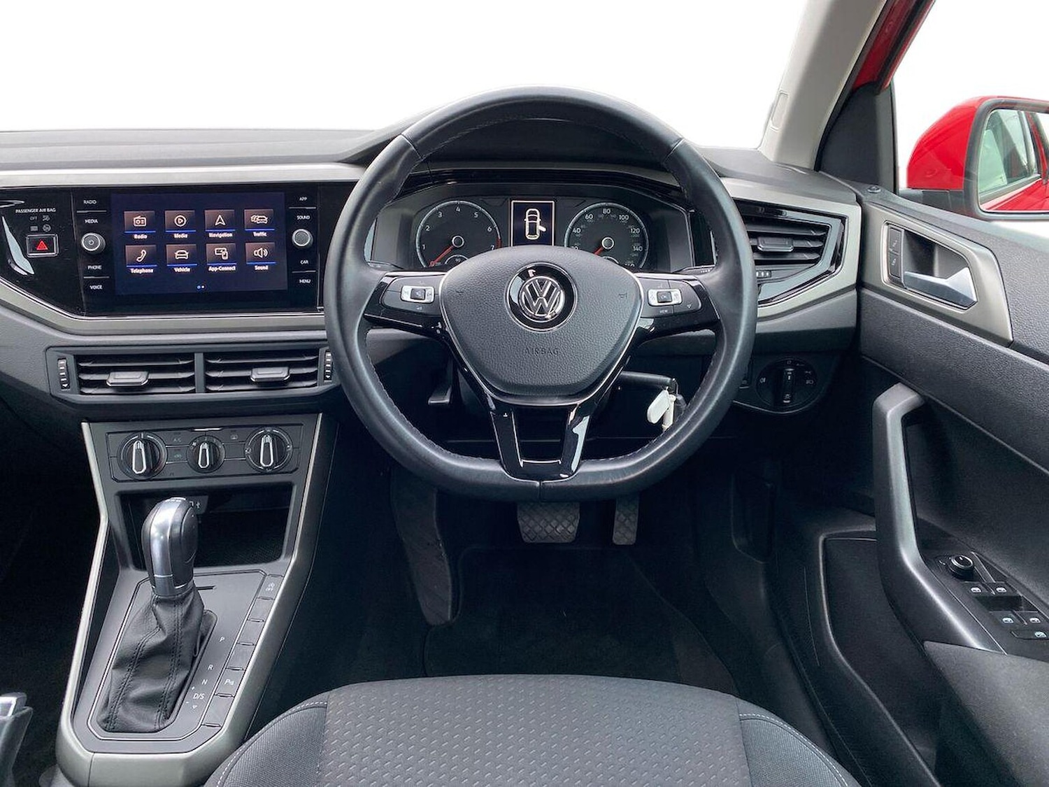 Used Volkswagen Polo 2019 for sale - 76477331: Photo 9