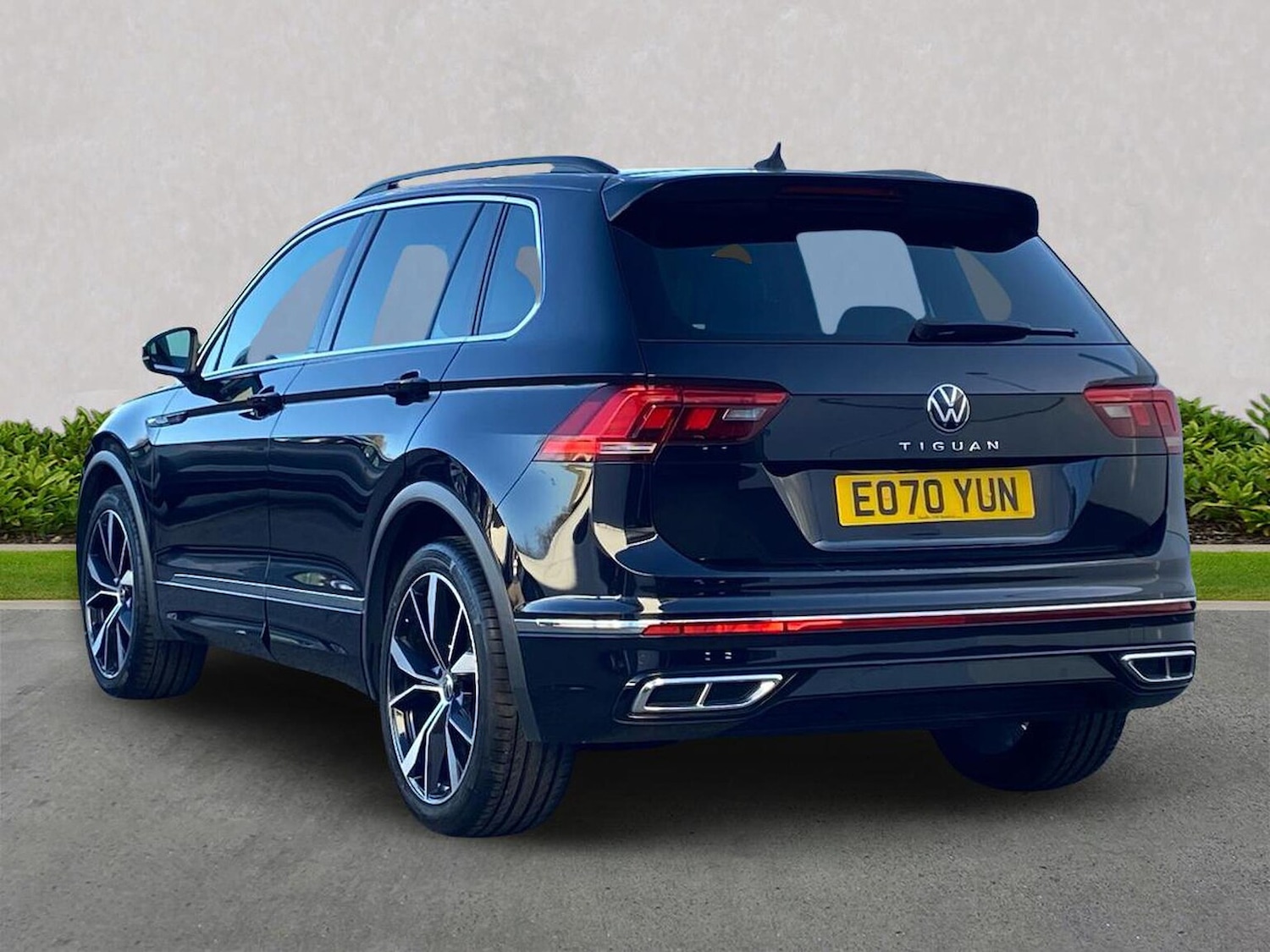 Used Volkswagen Tiguan 2020 for sale - 76600141: Photo 2