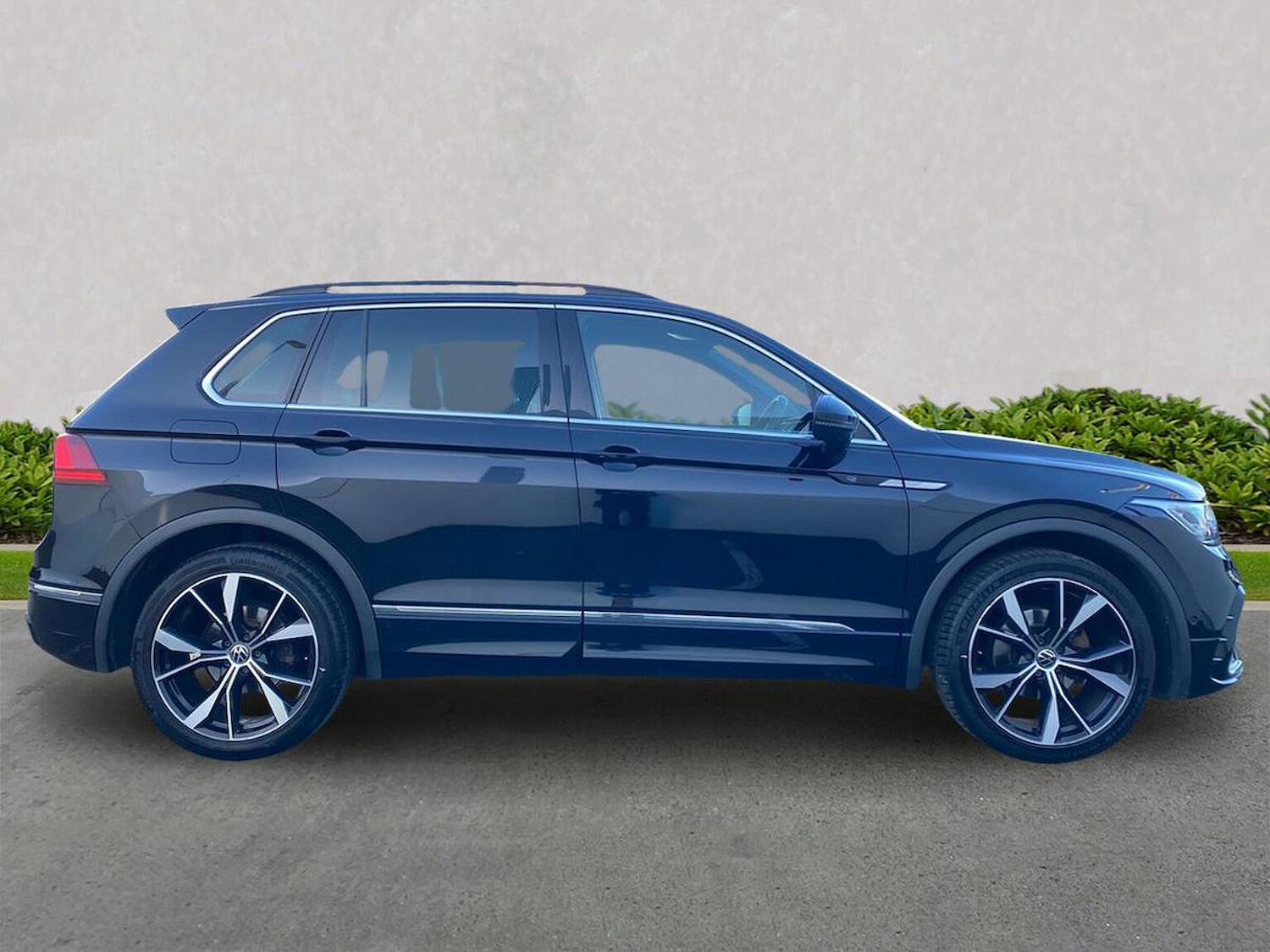 Used Volkswagen Tiguan 2020 for sale - 76600141: Photo 3