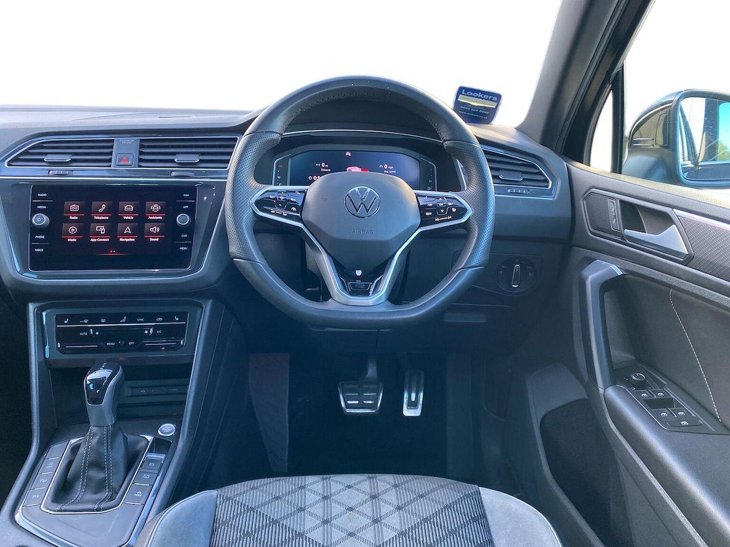 Used Volkswagen Tiguan 2020 for sale - 76600141: Photo 9