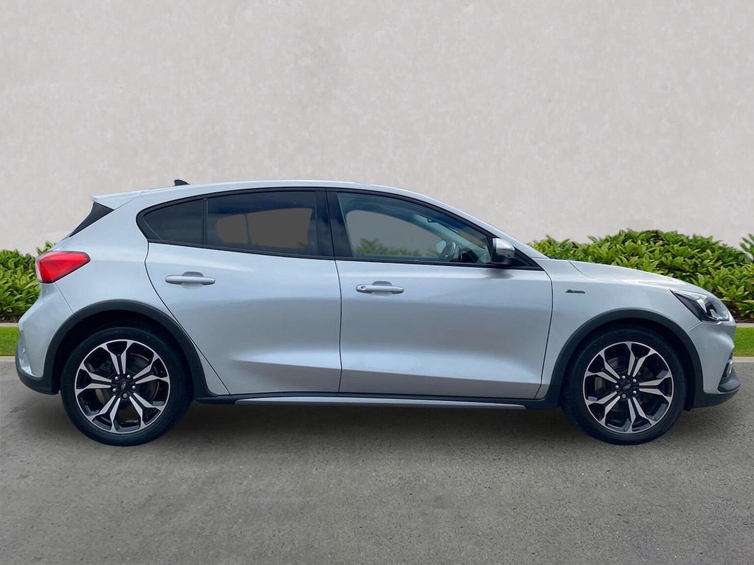 Used Ford Focus 2019 for sale - 76464639: Photo 3