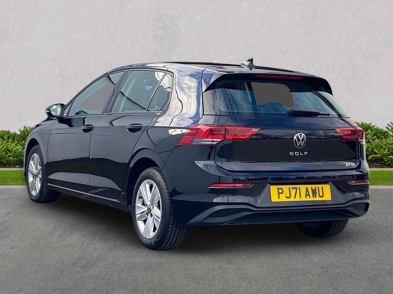 Used Volkswagen Golf 2021 for sale - 76357932: Photo 2