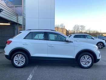 Used Volkswagen T-Roc 2022 for sale - 76628185: Photo