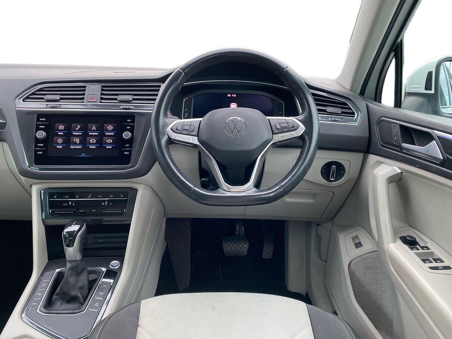 Used Volkswagen Tiguan 2022 for sale - 77629320: Photo 9