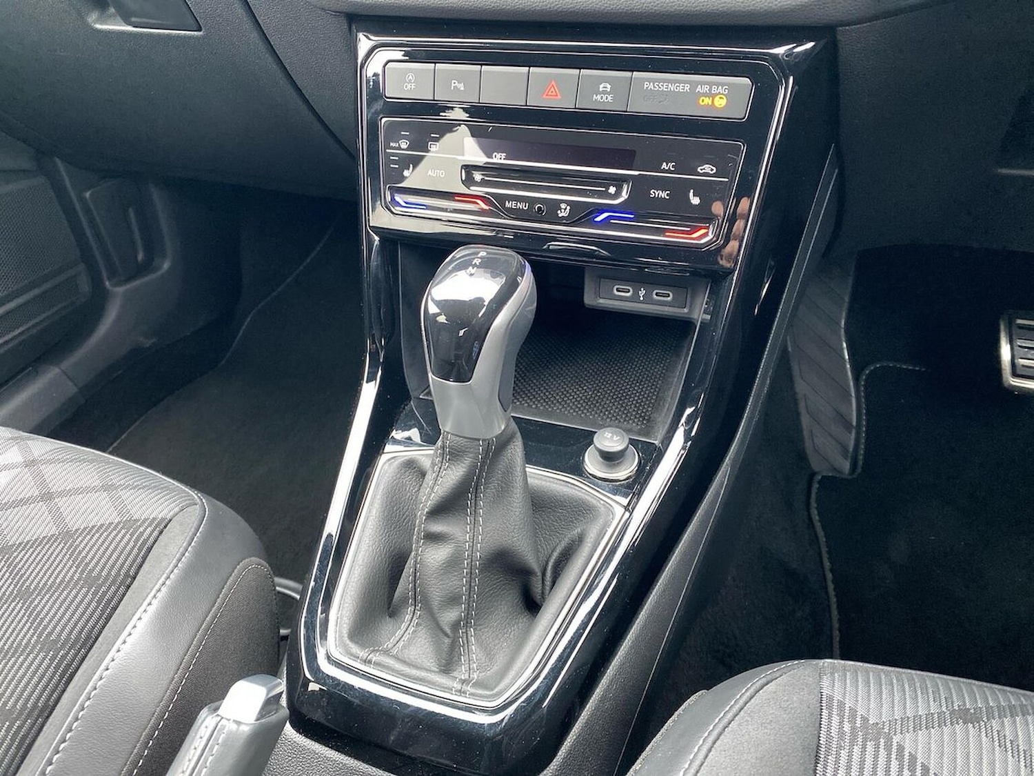 Used Volkswagen T-Cross 2024 for sale - 76264430: Photo 13