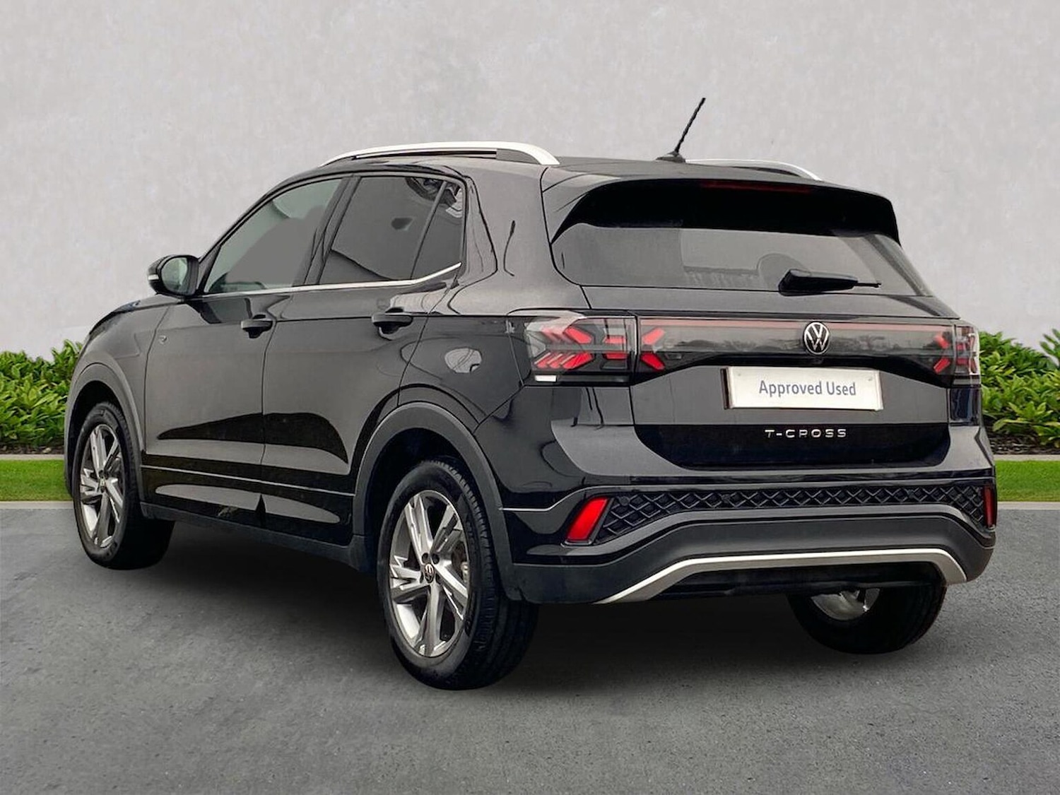 Used Volkswagen T-Cross 2024 for sale - 76264430: Photo 2