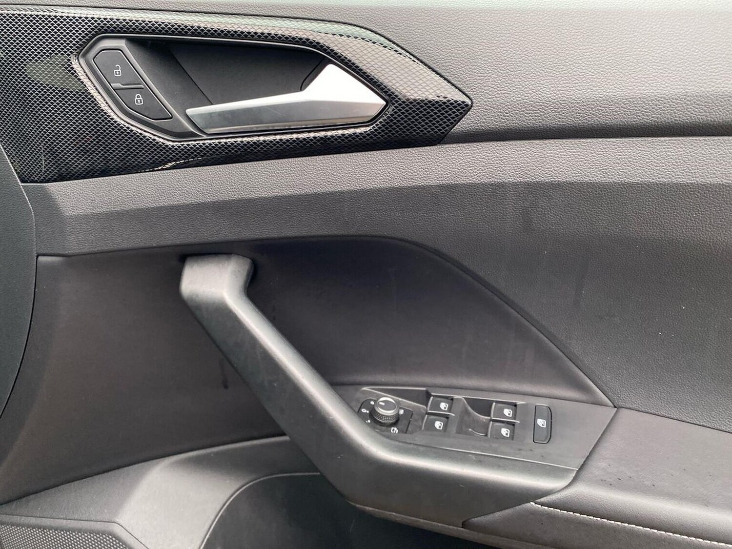 Used Volkswagen T-Cross 2024 for sale - 76264430: Photo 21