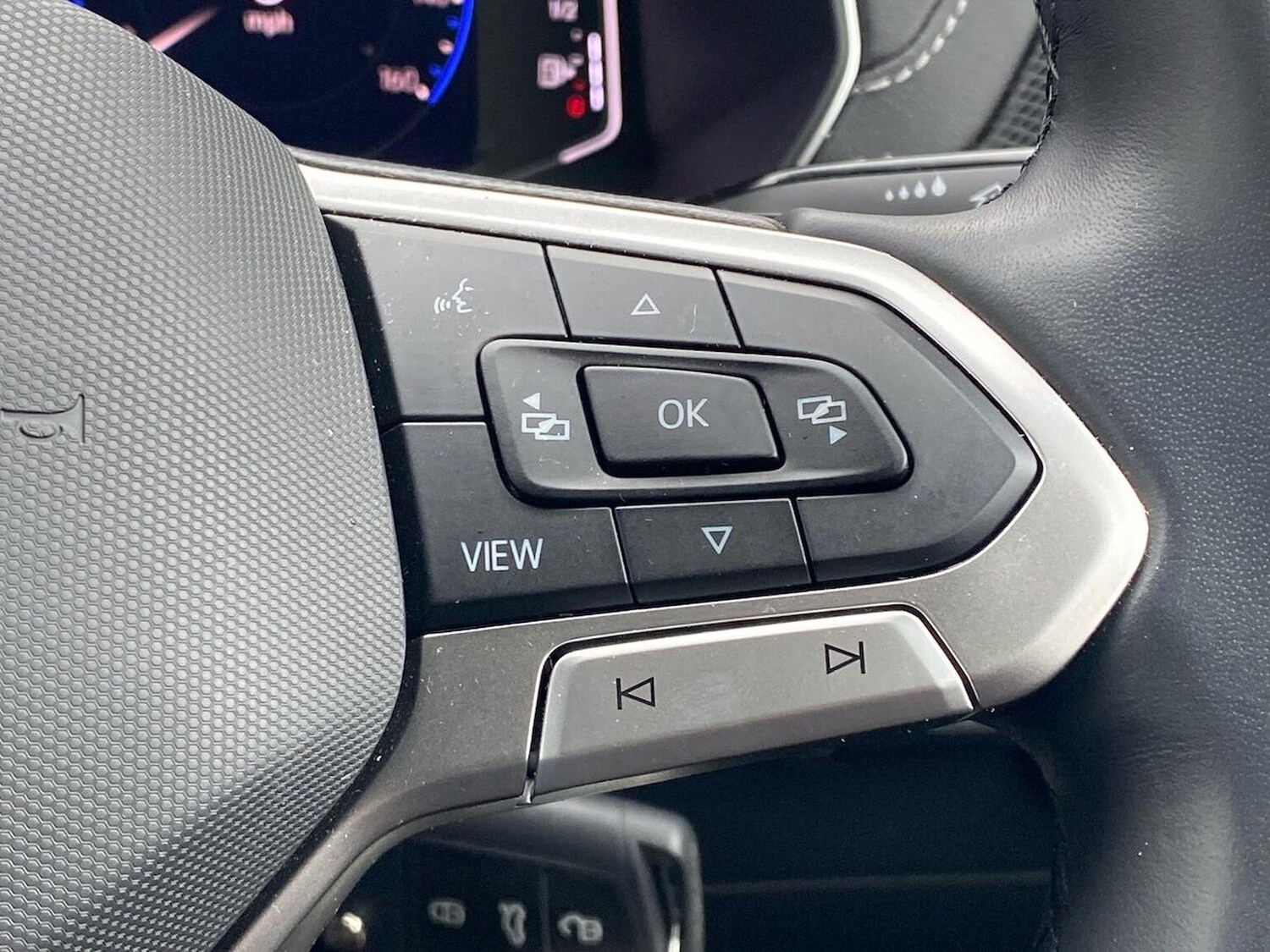 Used Volkswagen T-Cross 2024 for sale - 76264430: Photo 26