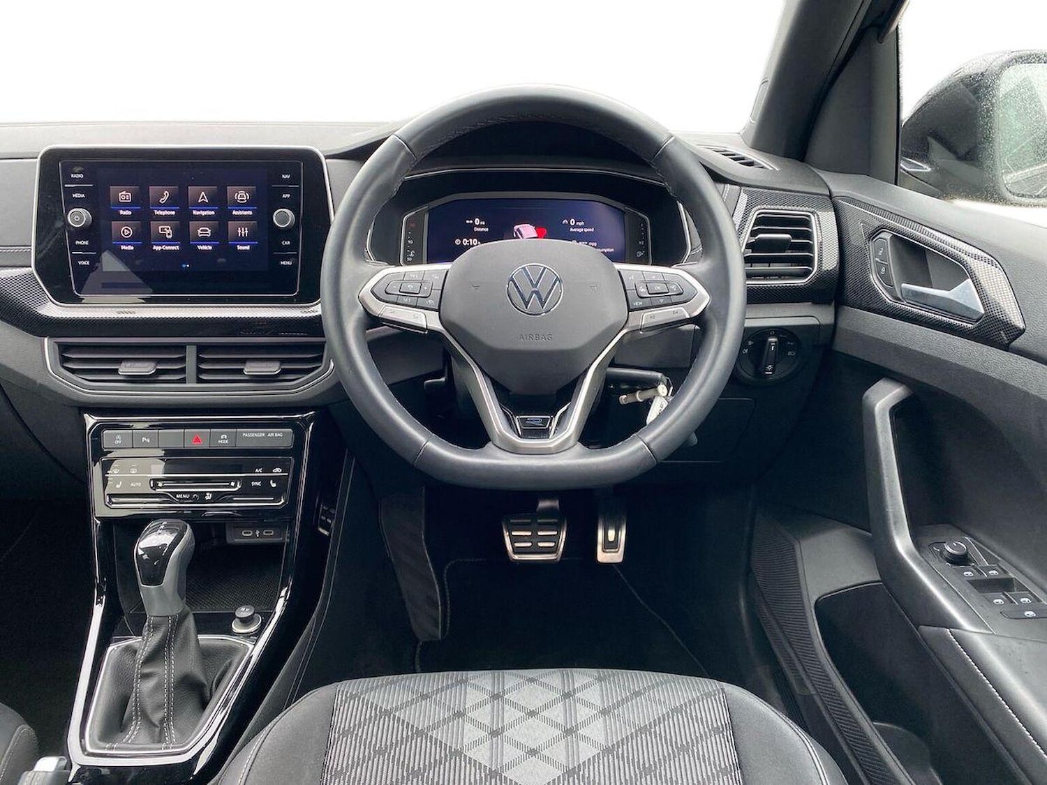 Used Volkswagen T-Cross 2024 for sale - 76264430: Photo 9