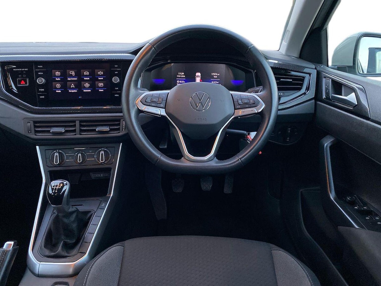 Used Volkswagen Polo 2023 for sale - 77662556: Photo 9