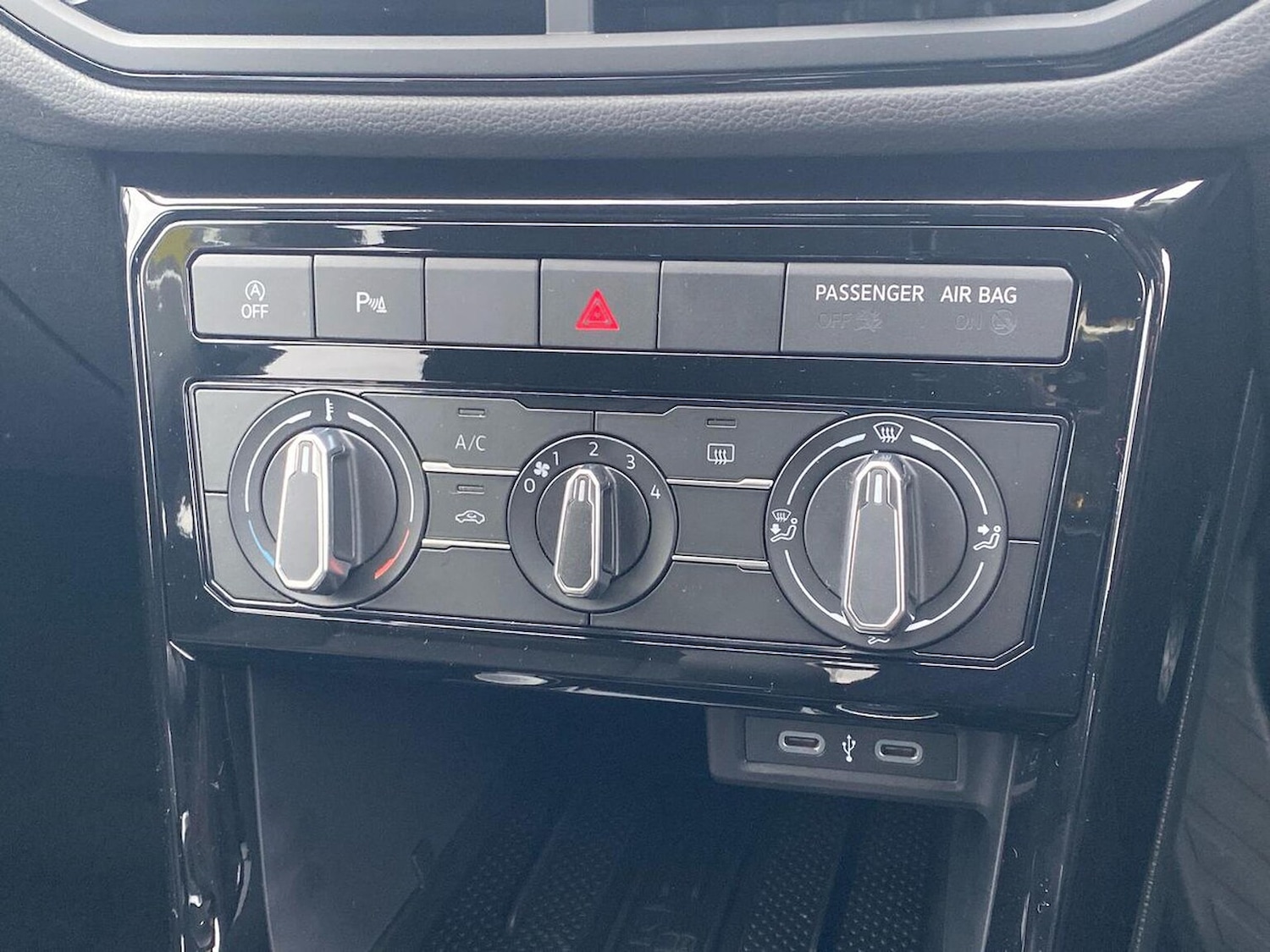 Used Volkswagen T-Cross 2026 for sale - 77872140: Photo 12