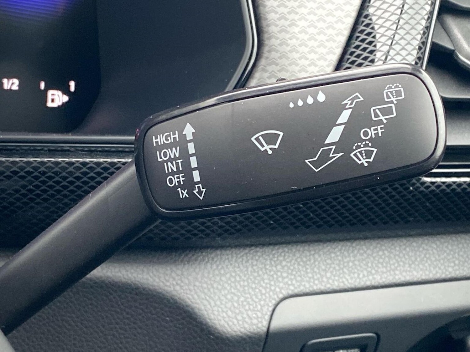 Used Volkswagen T-Cross 2026 for sale - 77872140: Photo 27