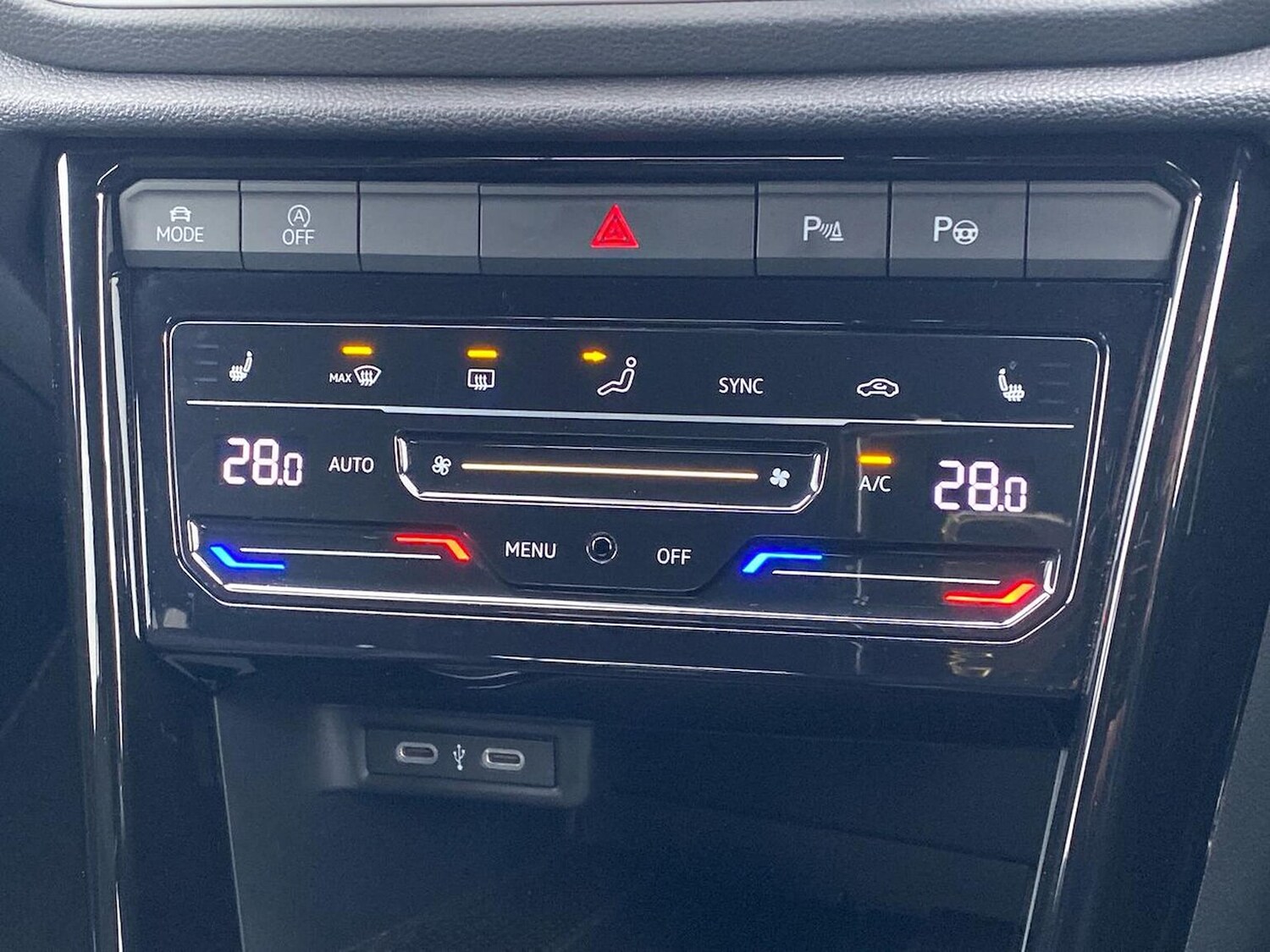 Used Volkswagen T-Roc 2025 for sale - 78195907: Photo 12