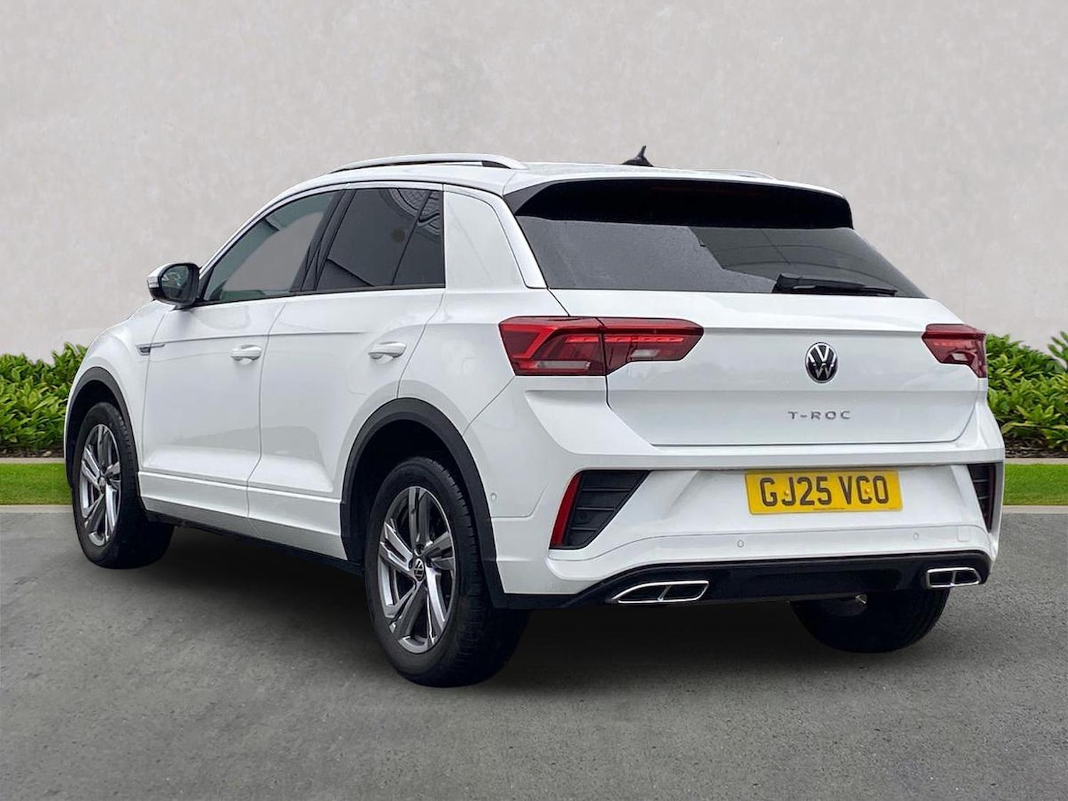 Used Volkswagen T-Roc 2025 for sale - 78195907: Photo 2