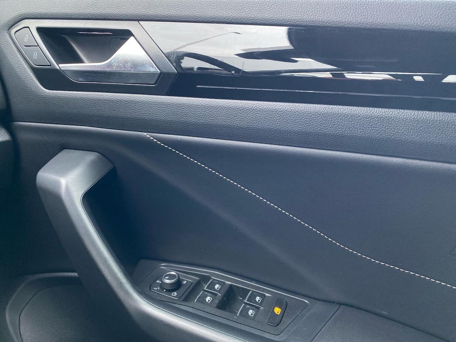 Used Volkswagen T-Roc 2025 for sale - 78195907: Photo 21