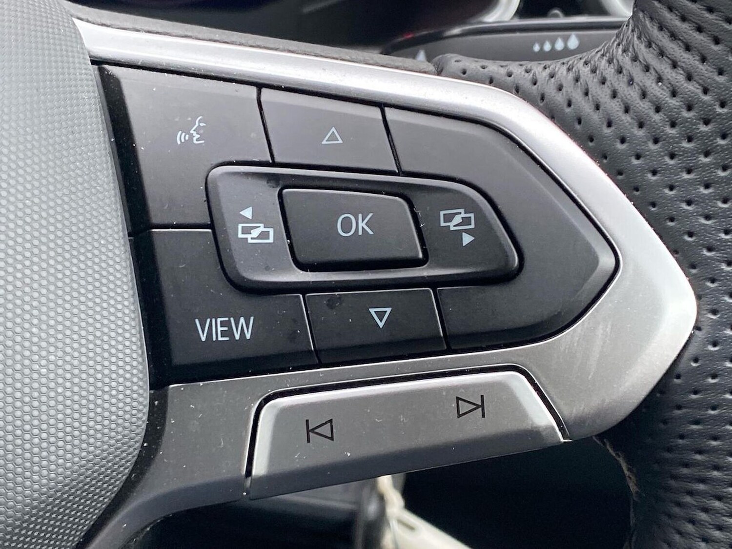 Used Volkswagen T-Roc 2025 for sale - 78195907: Photo 26