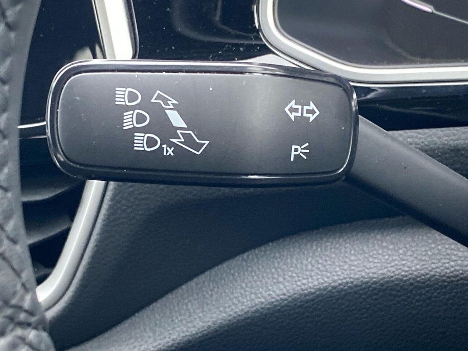 Used Volkswagen T-Roc 2025 for sale - 78195907: Photo 29