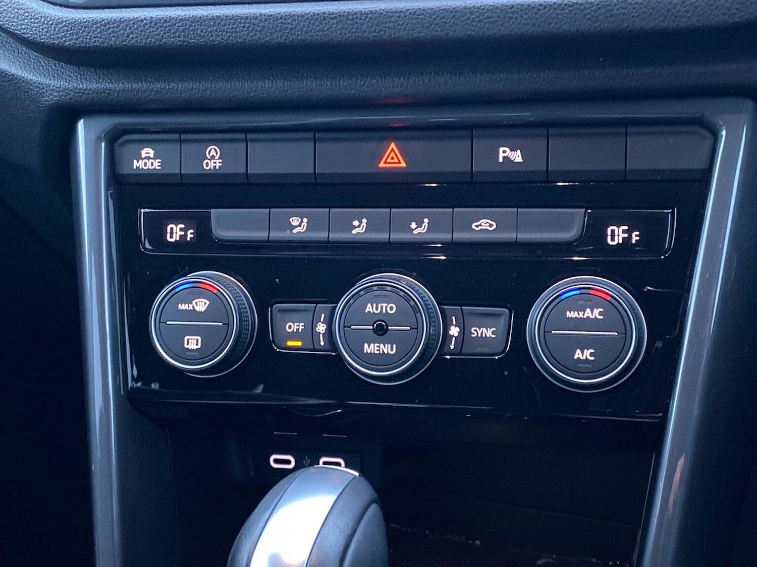 Used Volkswagen T-Roc 2021 for sale - 77687971: Photo 12