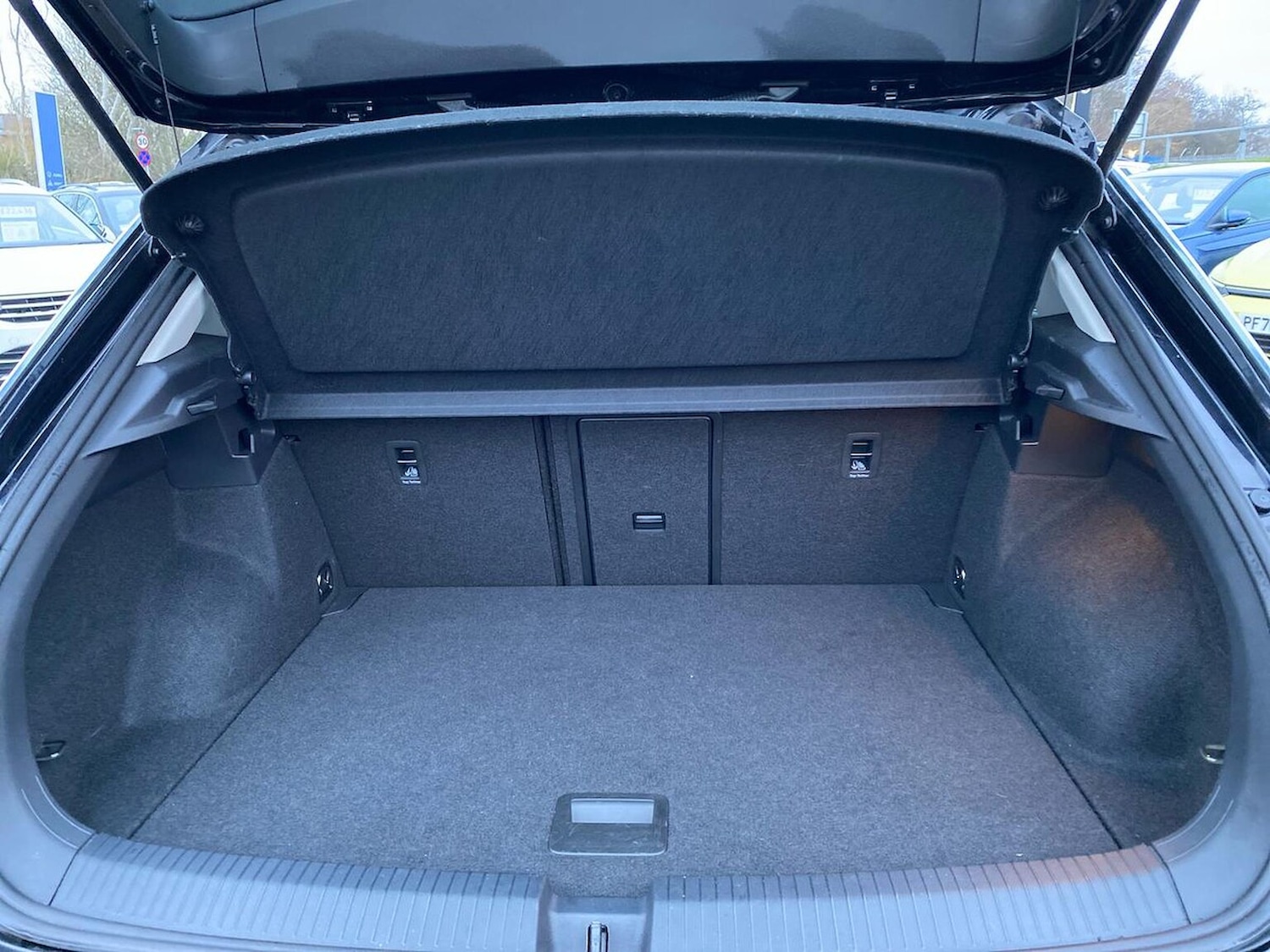 Used Volkswagen T-Roc 2021 for sale - 77687971: Photo 17