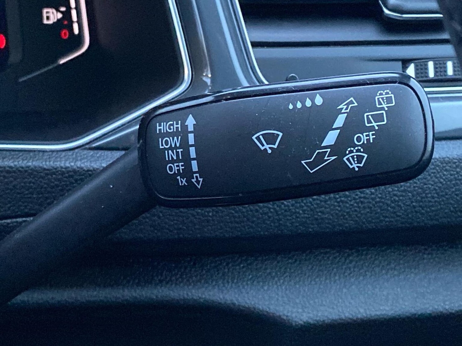 Used Volkswagen T-Roc 2021 for sale - 77687971: Photo 28