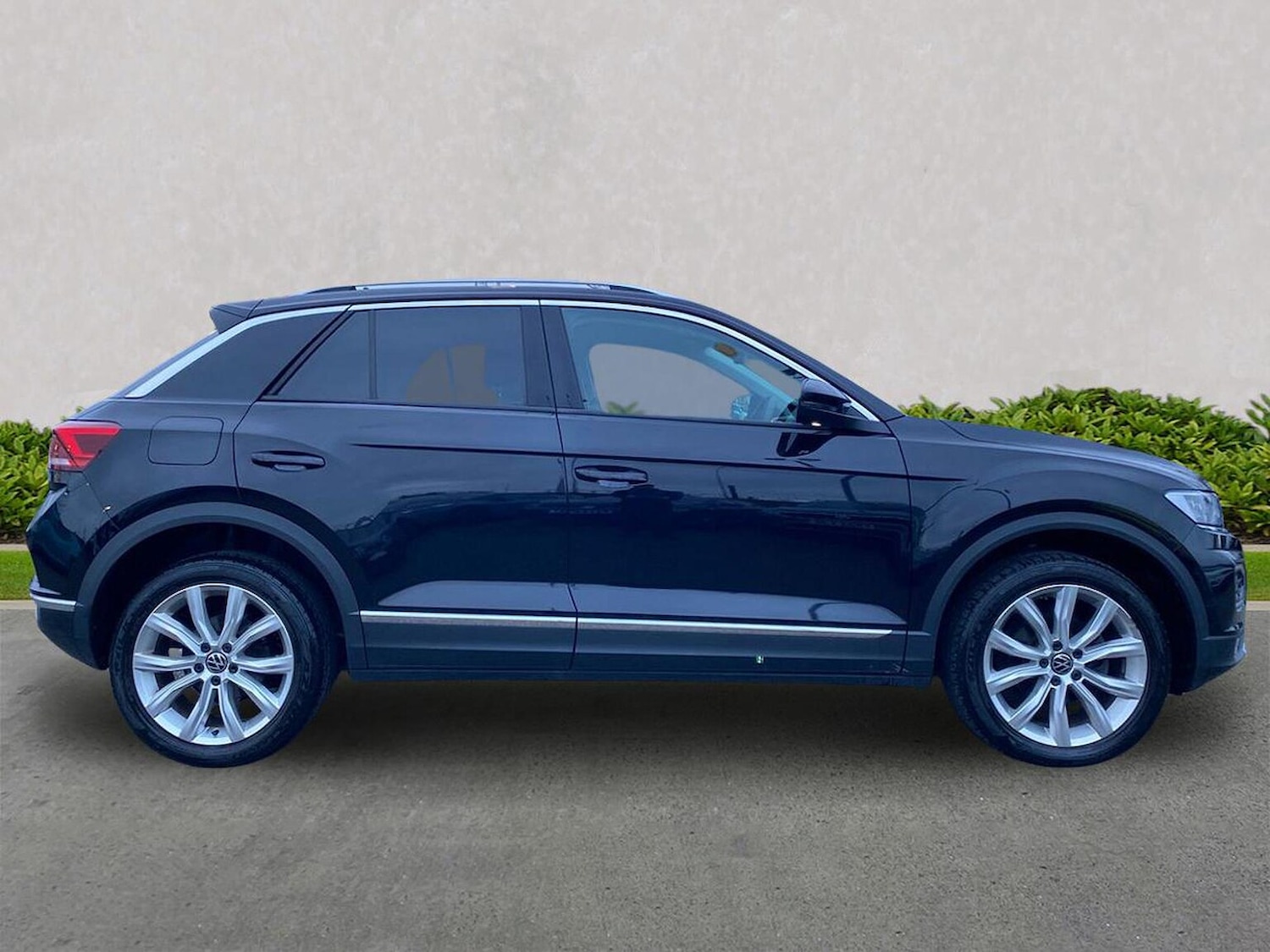 Used Volkswagen T-Roc 2021 for sale - 77687971: Photo 3