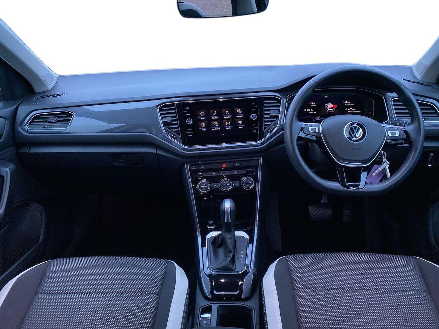 Used Volkswagen T-Roc 2021 for sale - 77687971: Photo 8