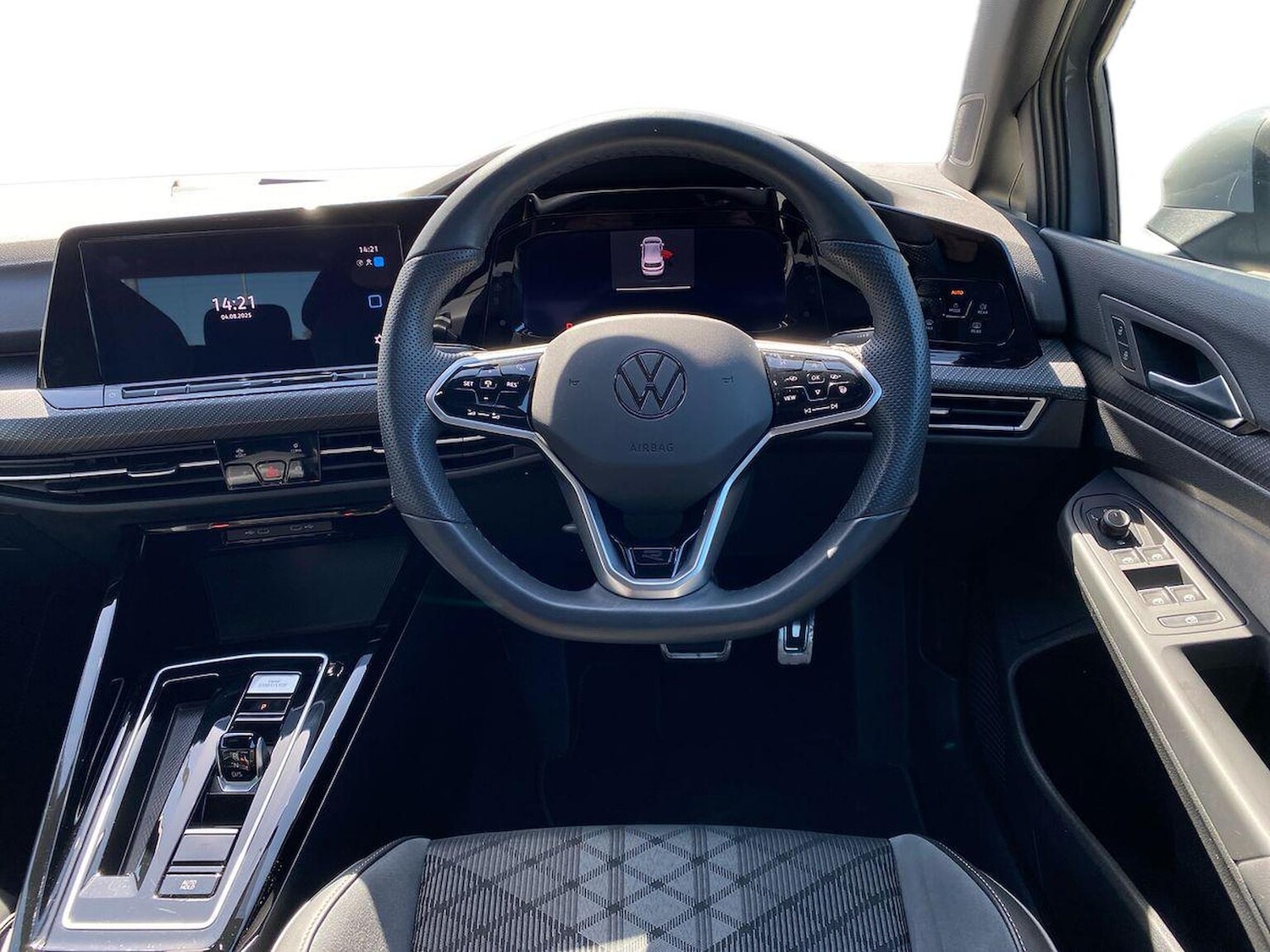 Used Volkswagen Golf 2024 for sale - 77056906: Photo 10