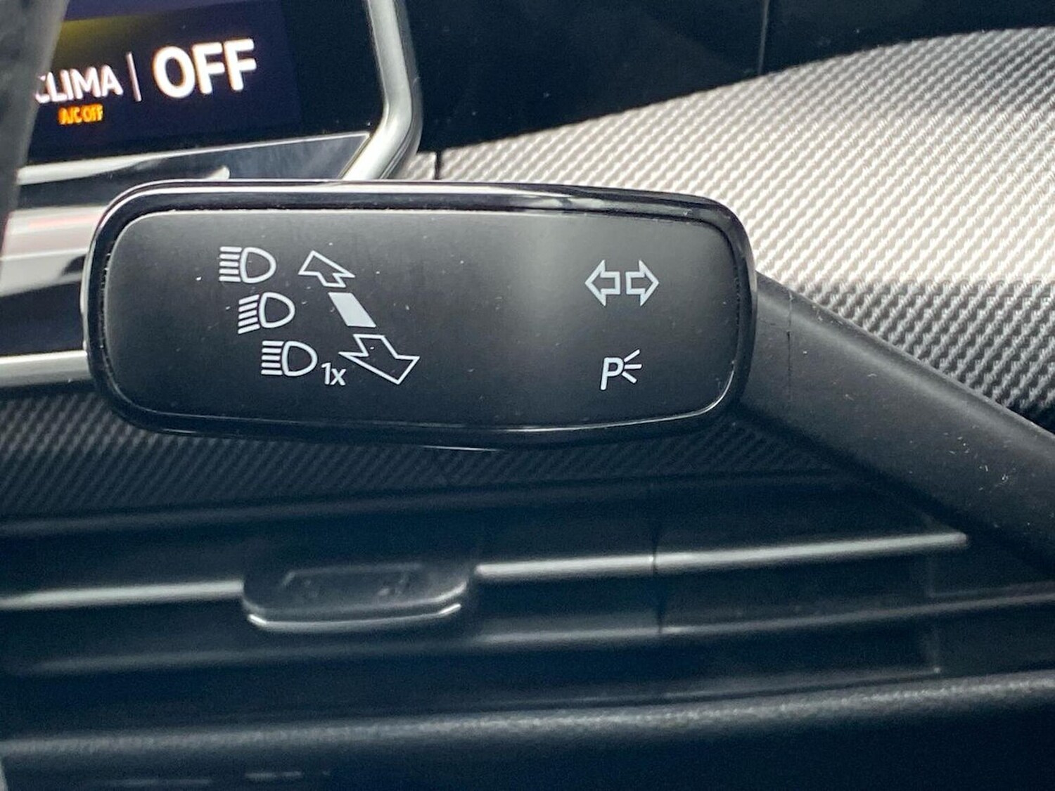 Used Volkswagen Golf 2025 for sale - 78195914: Photo 29