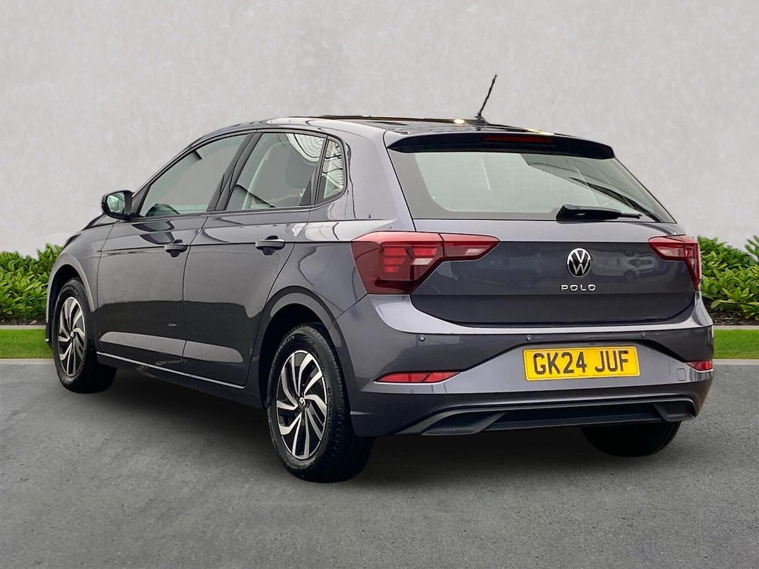 Used Volkswagen Polo 2024 for sale - 76725935: Photo 2