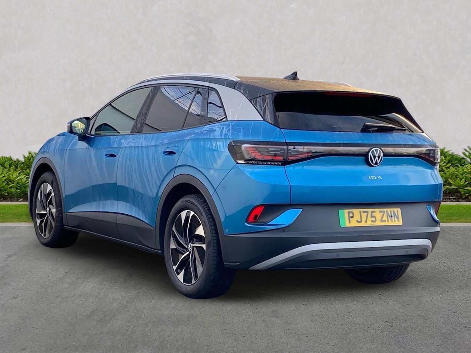 Used Volkswagen ID.4 2025 for sale - 77488209: Photo 2