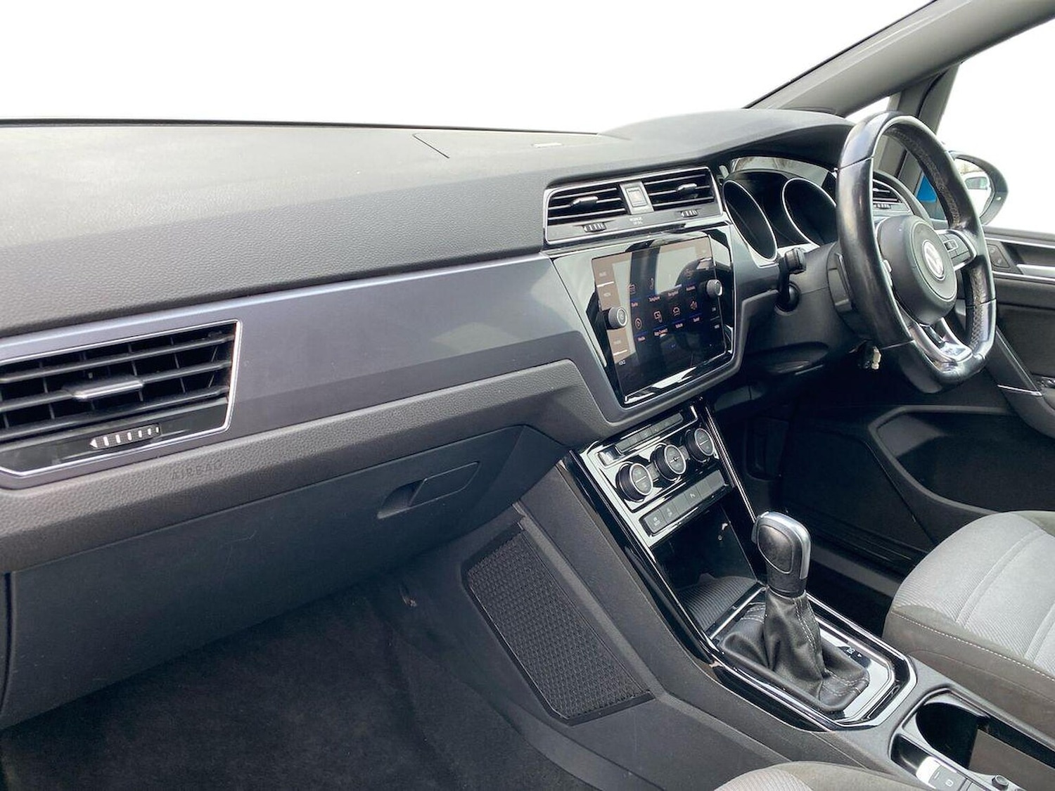 Used Volkswagen Touran 2020 for sale - 77759340: Photo 7