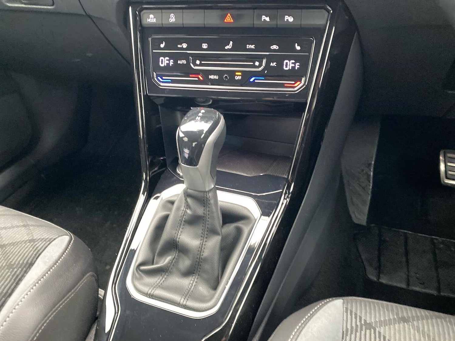 Used Volkswagen T-Roc 2022 for sale - 76455322: Photo 13