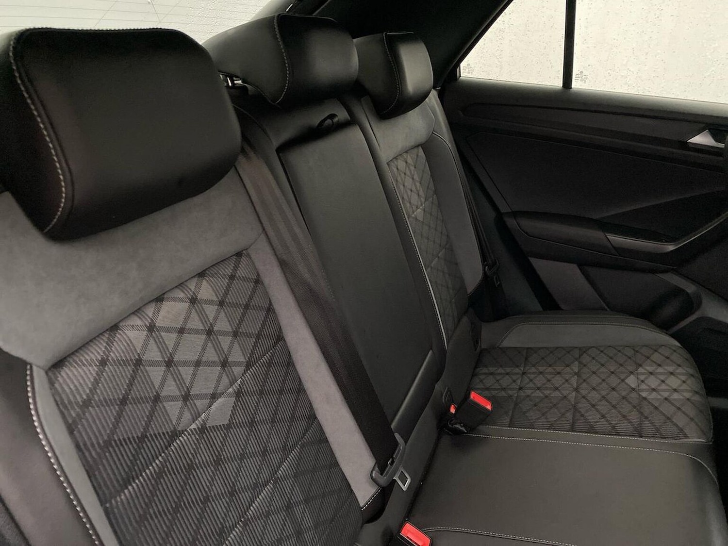 Used Volkswagen T-Roc 2022 for sale - 76455322: Photo 16