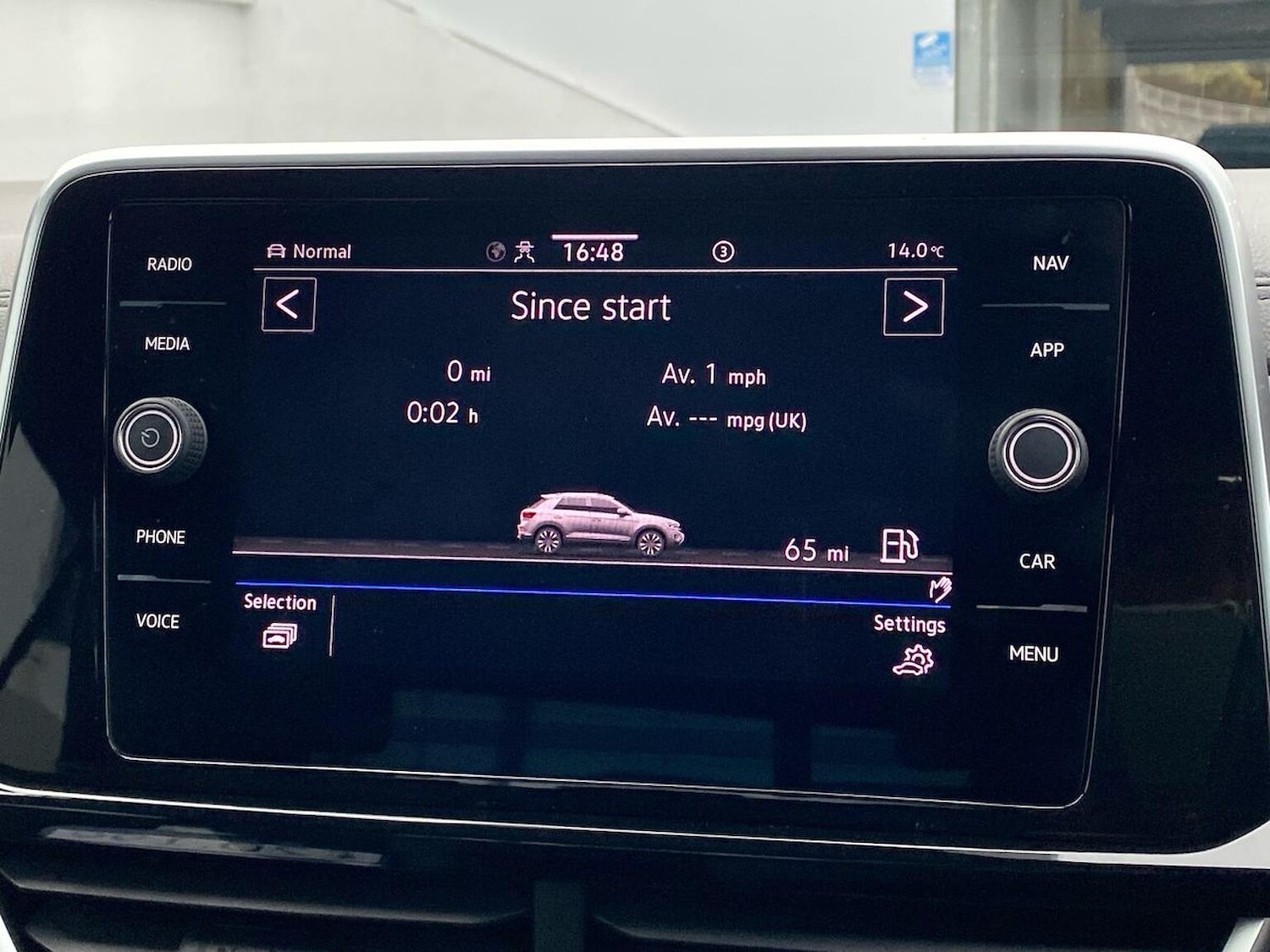 Used Volkswagen T-Roc 2022 for sale - 76455322: Photo 25