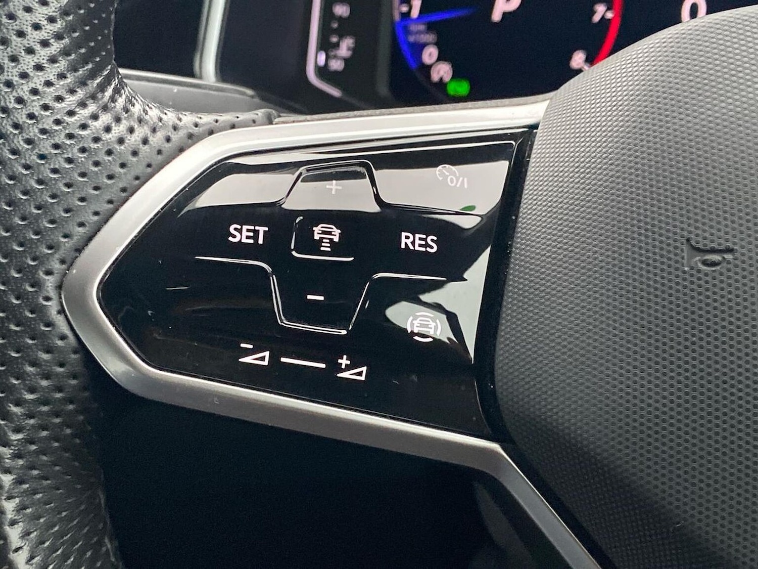 Used Volkswagen T-Roc 2022 for sale - 76455322: Photo 27