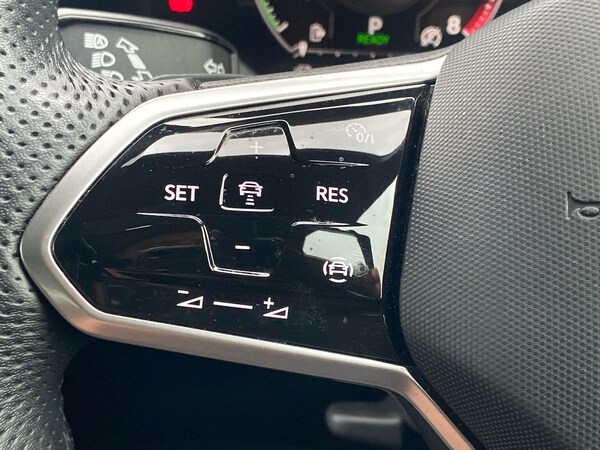 Used Volkswagen Touareg 2022 for sale - 76082526: Photo 27