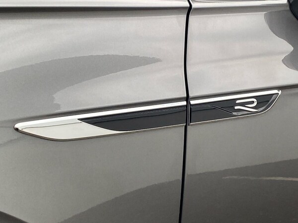 Used Volkswagen Touareg 2022 for sale - 76082526: Photo 35