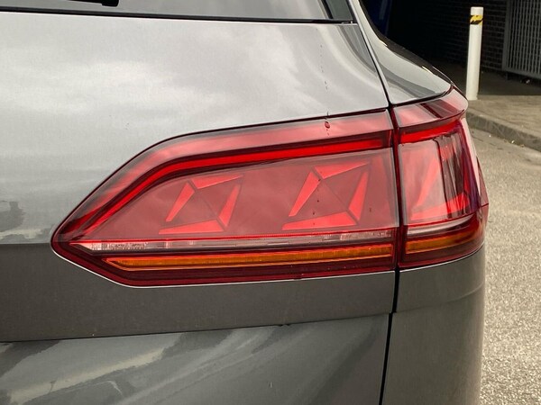 Used Volkswagen Touareg 2022 for sale - 76082526: Photo 36