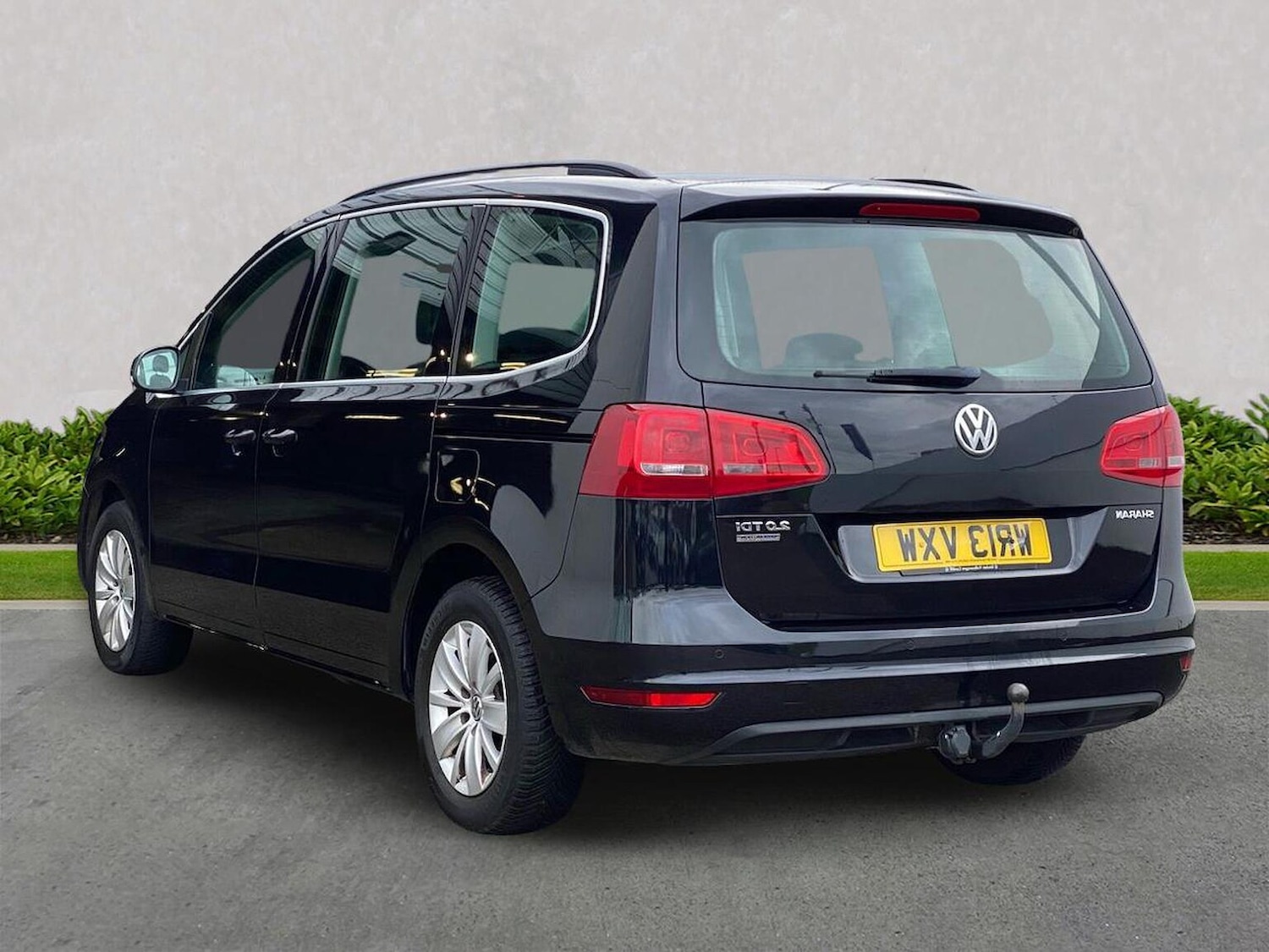 Used Volkswagen Sharan 2013 for sale - 76583214: Photo 2